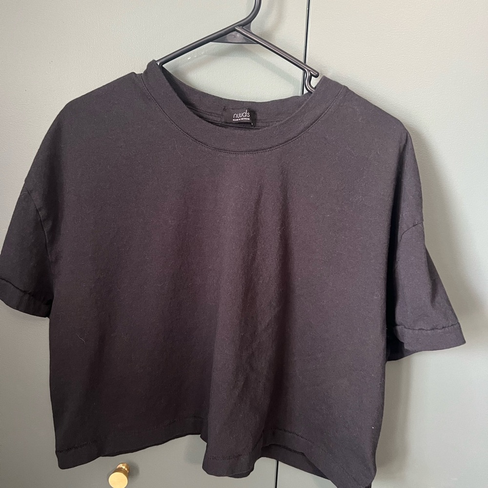 nuuds Black Cropped Tee